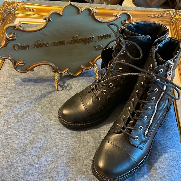 GBG Los Angeles Shoes - GBG Los Angeles 8M all man-made materials.